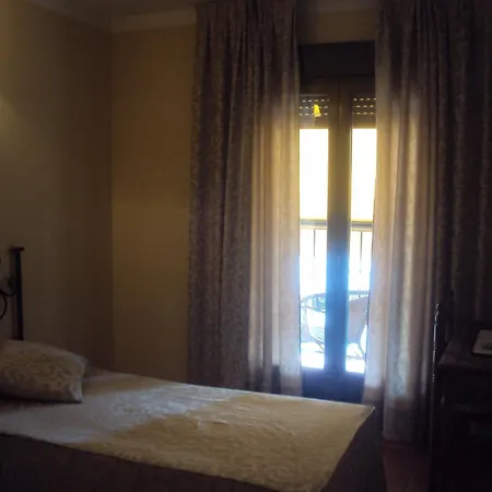 Guest house La De Bayuela
