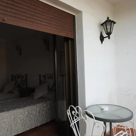 La De Bayuela Guest house 3*