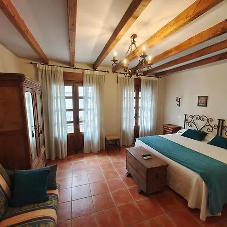 La De Bayuela Guest house 3*
